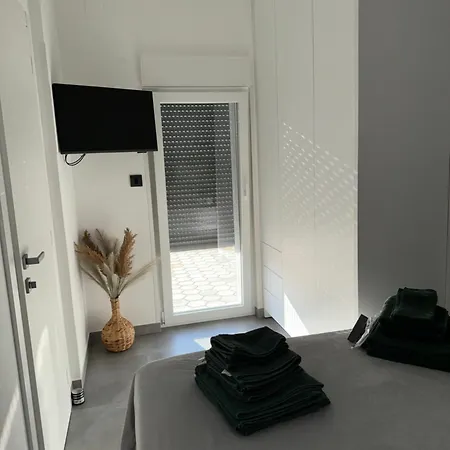 Mango Apartment